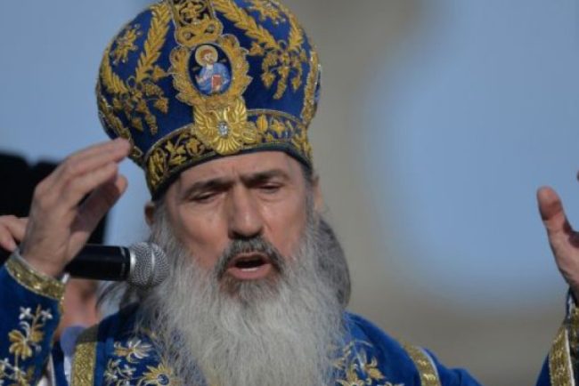 IPS Teodosie va fi judecat pentru cumparare de influenta