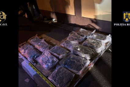 Barbat prins in Bucuresti cu droguri ascunse intr o masina