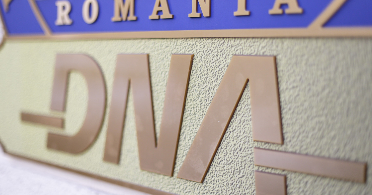 Executor judecatoresc si trei avocati trimisi in judecata de DNA