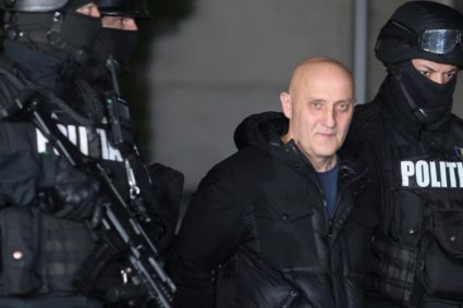 Horatiu Potra fiul si o ruda dati in urmarire