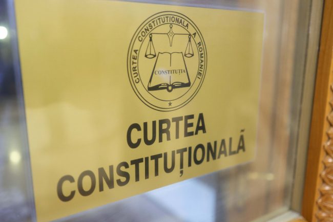 Legea pensiilor militare este neconstitutionala decide CCR