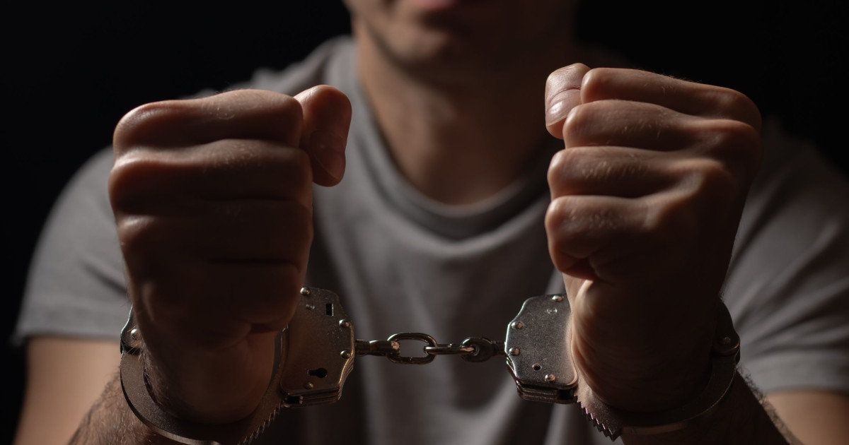 Profesor de sport din Prahova arestat pentru agresiune