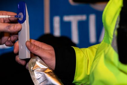 Politist din Prahova testat pozitiv la droguri in serviciu