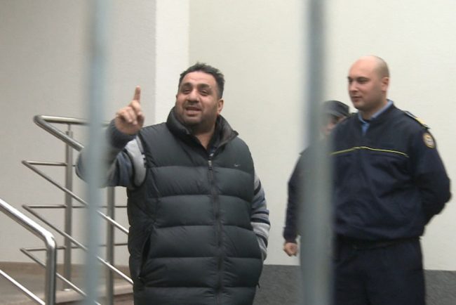 Sechestru pe averea lui Bercea Mondialu 40 de imobile 7 masini si 41 de conturi bancare