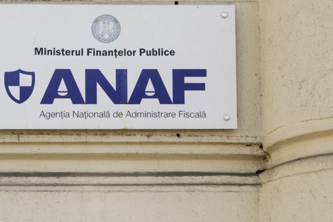 Inspector antifrauda prins luand mita pentru firme de ridesharing