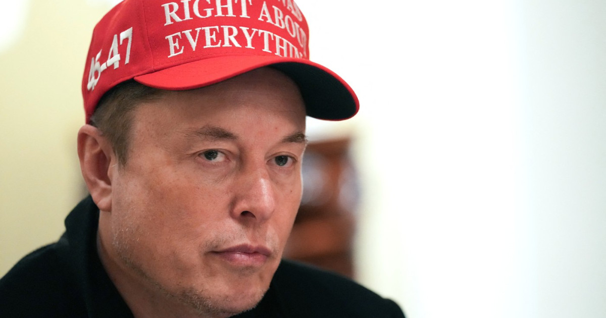 Musk anunta ca va conduce Tesla inca cinci ani