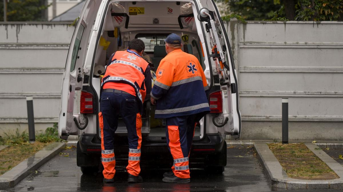 Un barbat a murit in cabina de vot Mehedinti