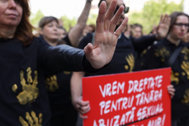 Violul de la scoala de vara AUR Trei barbati cercetati penal