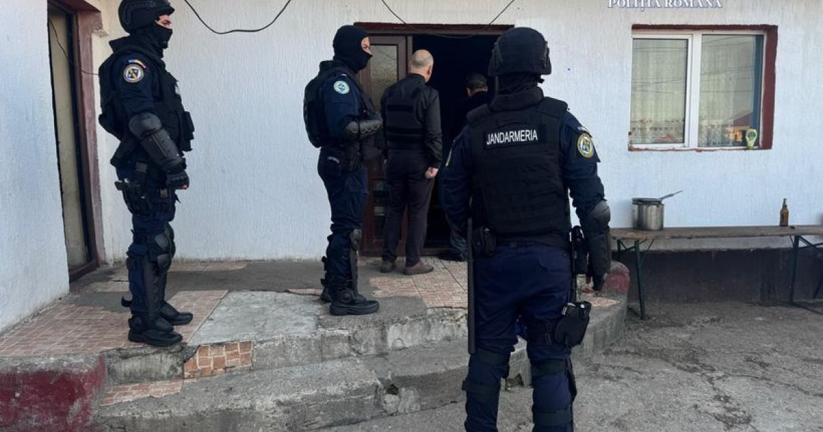 Zeci de perchezitii in Ialomia pentru nerespectarea regimului armelor