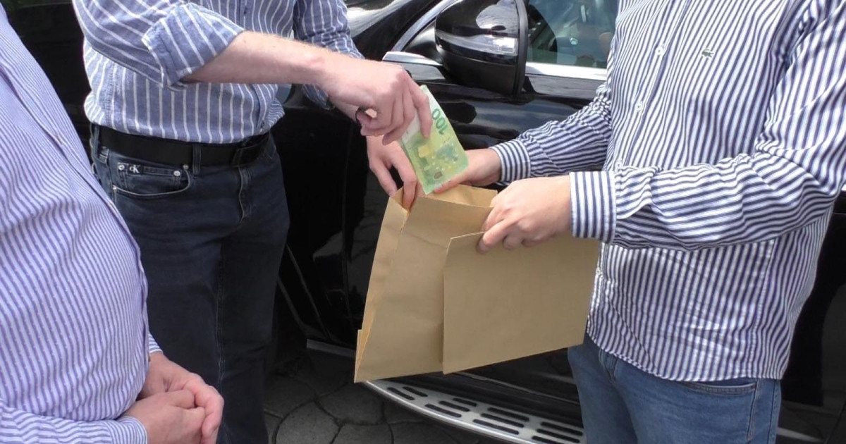 Andrei Petru Dimitriu inspector ANAF ramane in arest