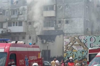 Apartament din Capitala a fost cuprins de flacari