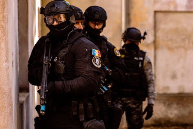 Operatiunea Jupiter 202 perchezitii luni in tara