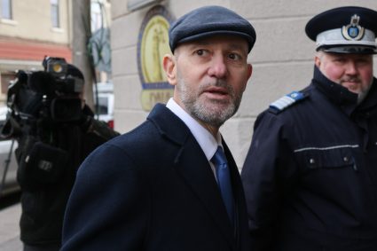 Cum au incercat fostii generali SRI sa se apere