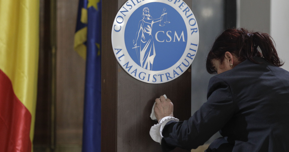 Replica CSM la Bolojan despre judecatori pensionati 48 ani