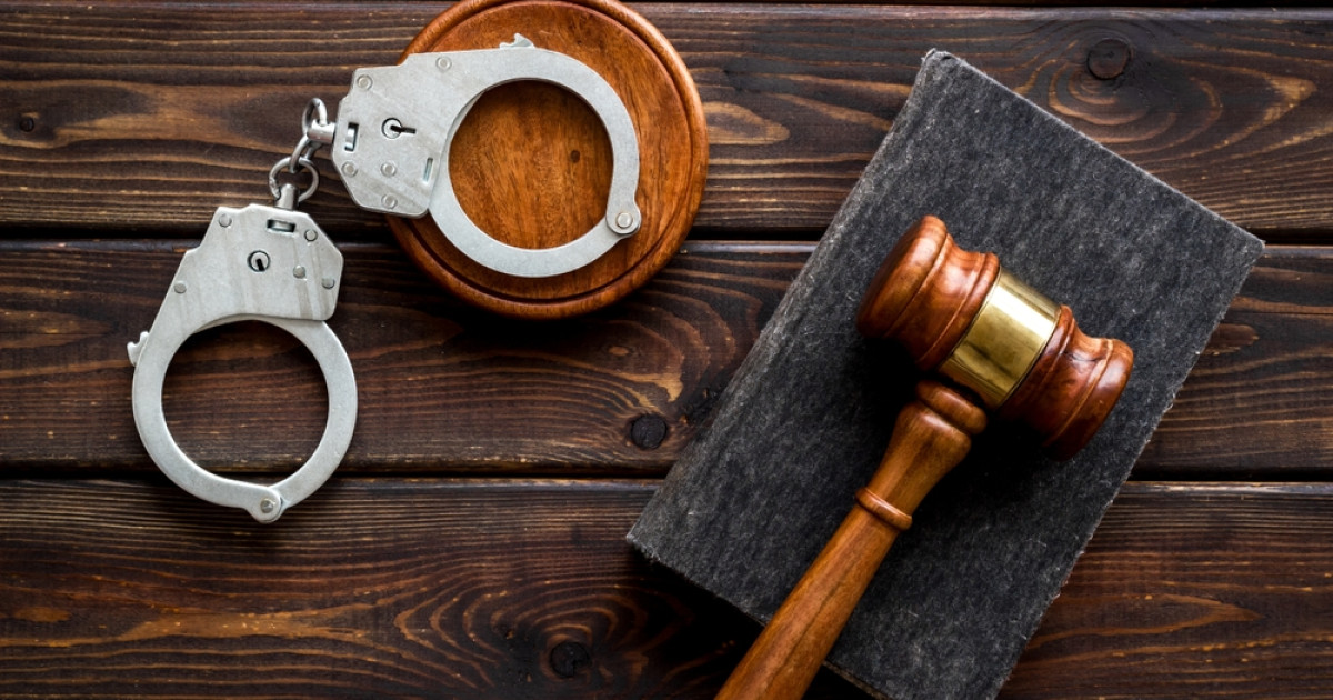 Procuror trimis in judecata pentru musamalizarea unui dosar de viol