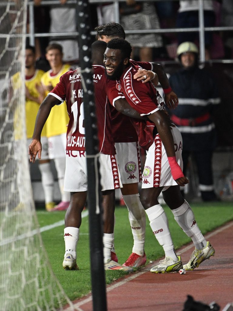 SuperLiga FC Rapid Bucuresti FC Botosani 2 1 lideri