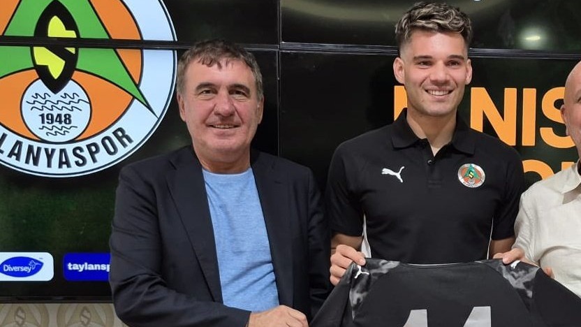 Ianis Hagi a semnat cu o noua echipa