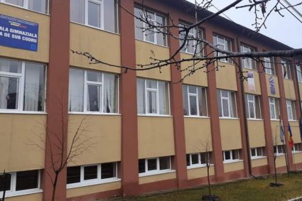 Un elev de 12 ani a decedat ateptndu i mama