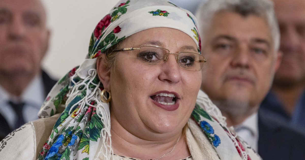 Diana Sosoca si fostul sot chemati la Parchet