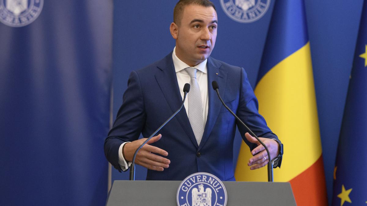 Ministrul Bogdan Ivan Folositi comparatorul Este gratuit