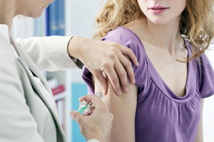 Vaccinul anti HPV este gratuit pentru tinerii sub 26 ani