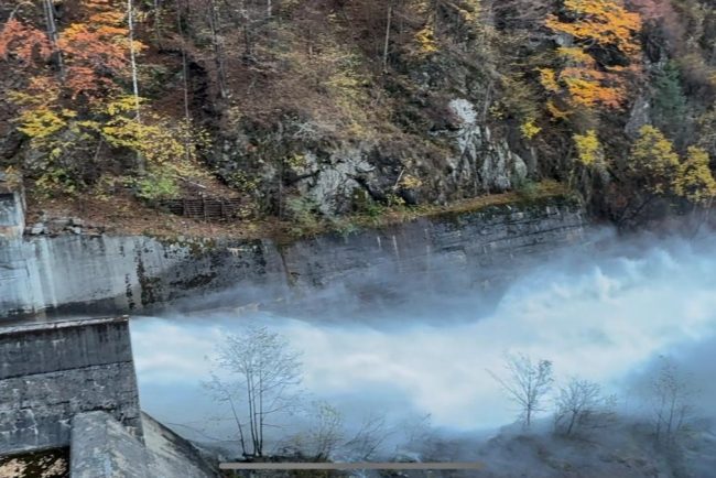 Golirea Barajului Vidraru influenteaza apa potabila din Arges