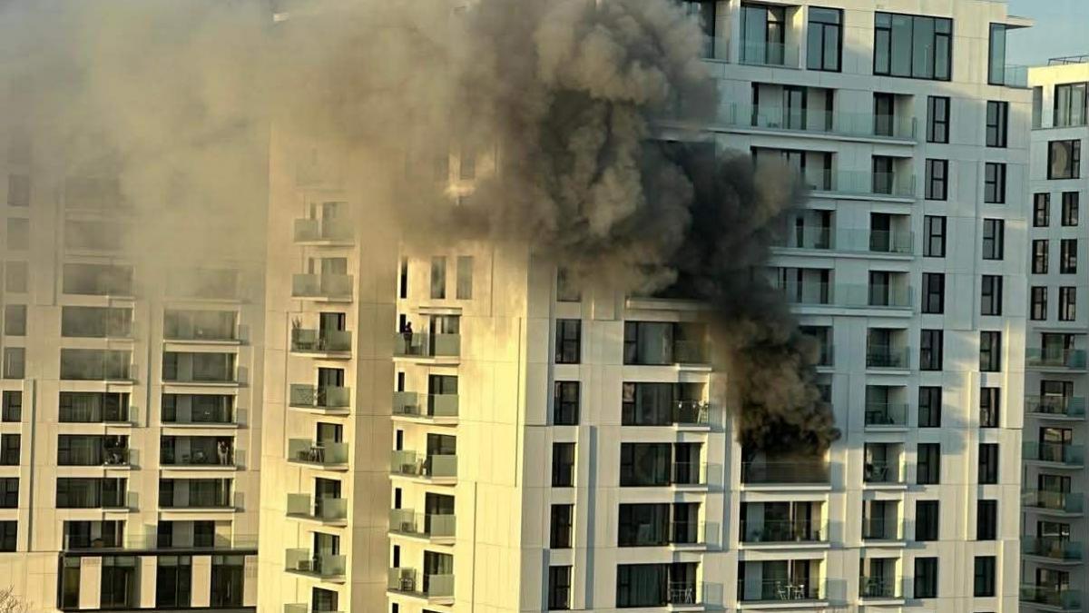 Incendiu intr un bloc din Bucuresti 6 victime la spital