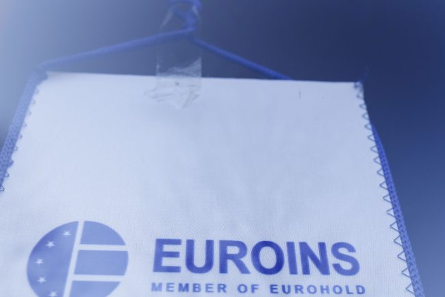 Perchezitii in Bucuresti si Targu Mures la Euroins