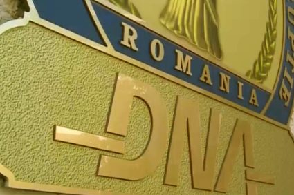Inspector antifrauda din Capitala trimis in judecata pentru mita