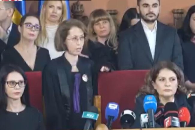 Judecatoarea intervine la conferinta de presa Suntem terorizati