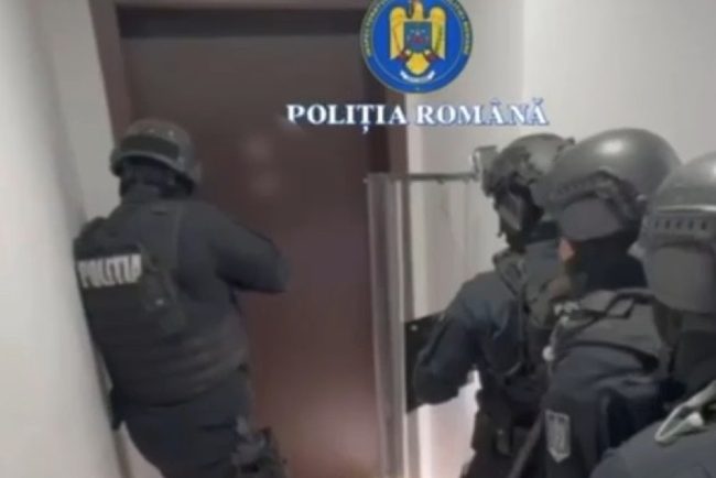 Barbatul care si a sechestrat fosta iubita intr un apartament din Bucuresti a fost arestat