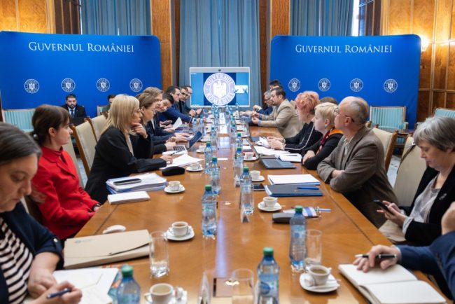 Comitetul pentru revizuirea legilor justitiei decide reorganizarea instantei si un audit independent al distributiei cauzelor