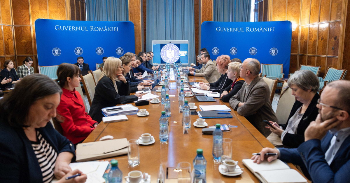 Comitetul pentru revizuirea legilor justitiei decide reorganizarea instantei si un audit independent al distributiei cauzelor