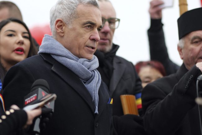Calin Georgescu asteapta verdictul Tribunalului Bucuresti privind demararea procesului pentru propaganda legionara
