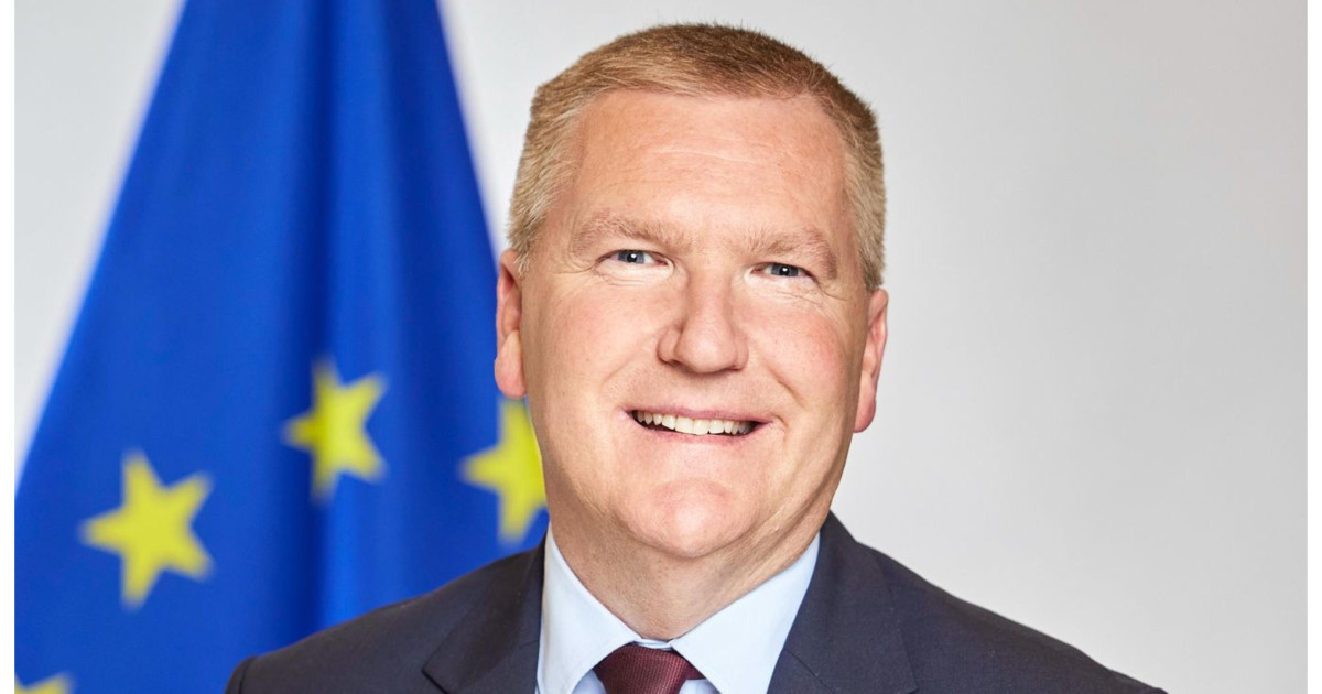 Comisarul european Michael McGrath in vizita la Bucuresti Astazi discutii cu Bolojan Toiu si Marinescu despre respectarea statului de drept