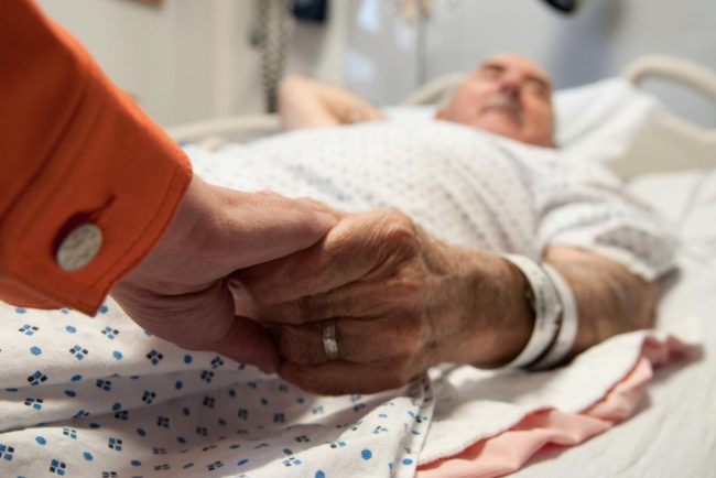 Cum planuiesc ministrul Sanatatii sa desfiinteze monopolul CNAS fiecare pacient ar putea avea mai multe optiuni de alegere