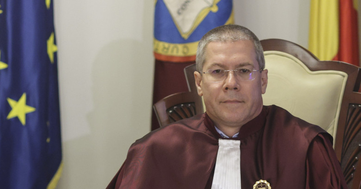 Curtea de Apel Bucuresti ia astazi o decizie privind suspendarea numirilor la CCR pentru Dacian Dragos si Mihai Busuioc