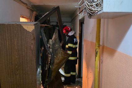 Doi raniti si 50 de persoane evacuate dupa o explozie la un bloc din Chitila sambata dimineata