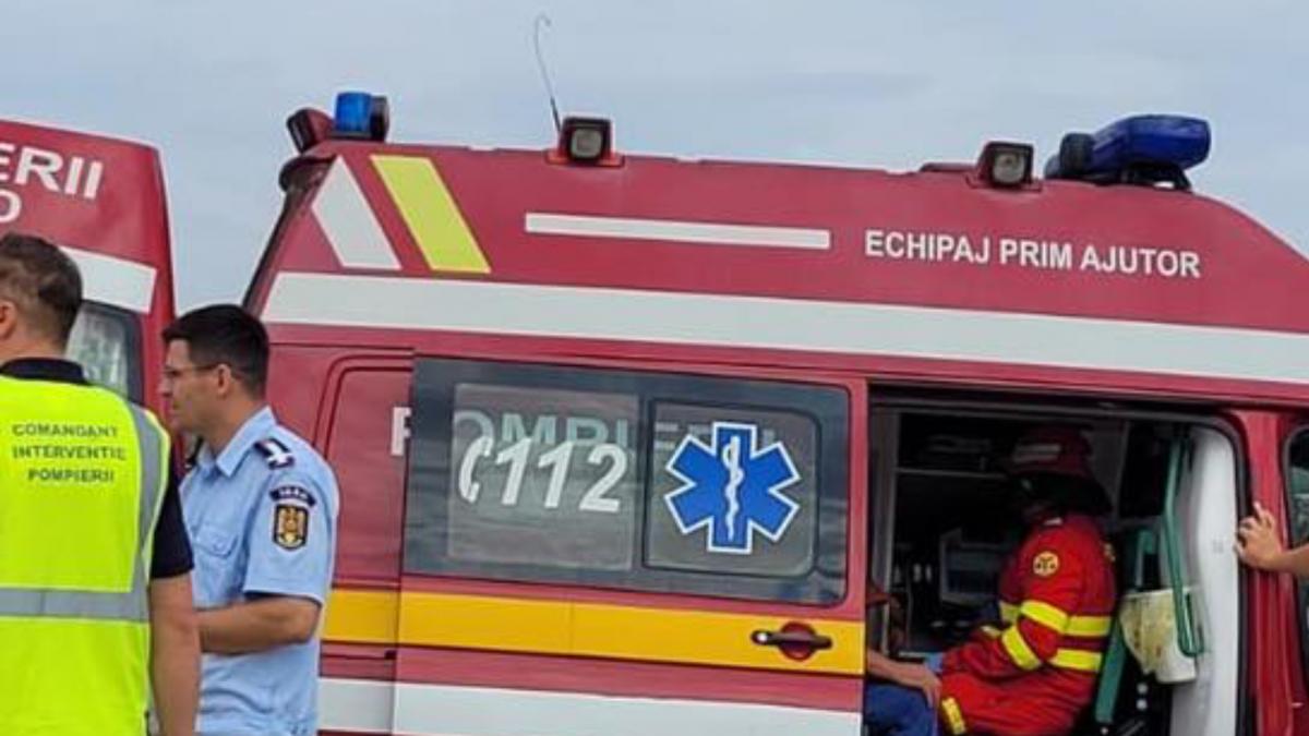 Un elev de 13 ani a cazut de la etajul unei scoli din Bistrita Nasaud Directoarea declara ca s a