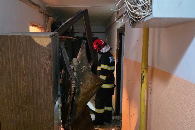 doi raniti si 50 de persoane evacuate in urma unei explozii la un bloc din chitila sambata dimineata