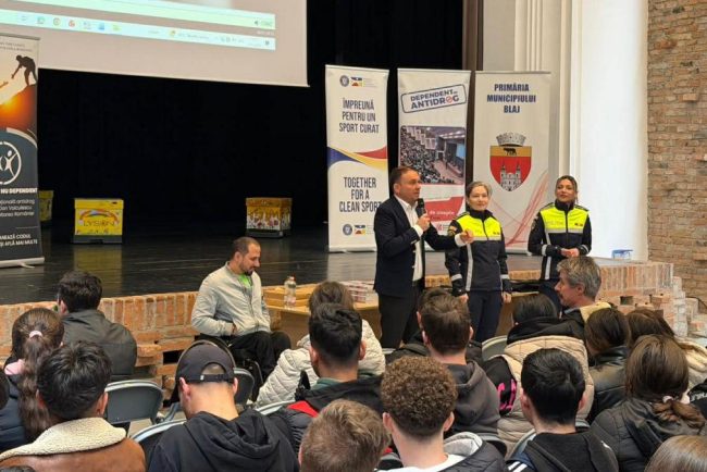 Campania Conscient nu dependent in Turda Baia Mare si Blaj Tineri si parinti fata in fata