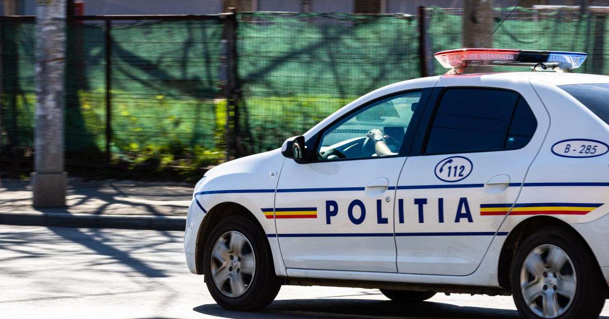 Captura de proportii la Calafat peste 100 de pistoale incarcatoare si 60000 de tigarete au fost