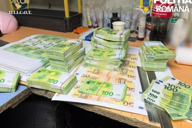 Fabric de bani contrafcui n Suceava trei romni i un italian au tiprit 2 milioane de euro bancnotele au 1
