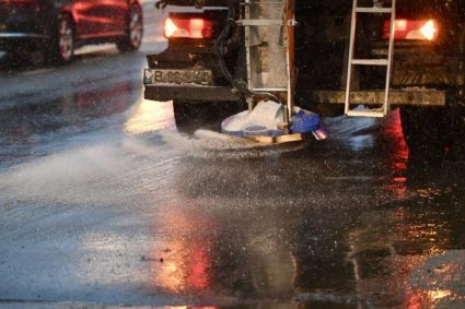 Poluarea din Bucuresti creste din cauza materialului antiderapant folosit iarna atrage atentia Garda de