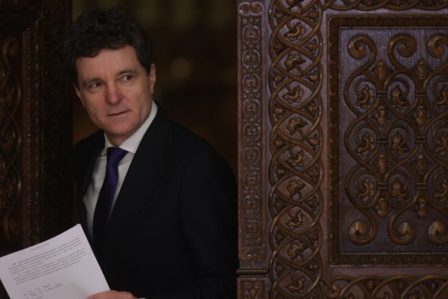 Protest in fata Palatului Cotroceni Organizatii civice cer lui Nicusor Dan sa nu accepte numirile pentru