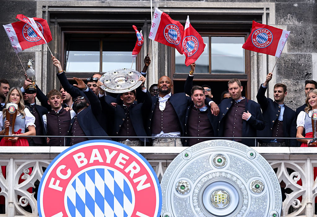 Bayern a ratat trofeul inainte de petrecerea pentru castigarea titlului Sotia lui Kompany a intervenit pentru a salva momentul