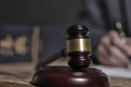 Femeie de afaceri din București, suspectată de achiziții fictive de combustibil în valoare de peste 9 milioane de lei și…