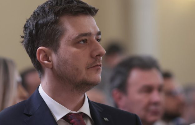 Cine este Cosmin Soare Filatov consilierul lui Nicusor Dan considerat pentru conducerea Ministerului