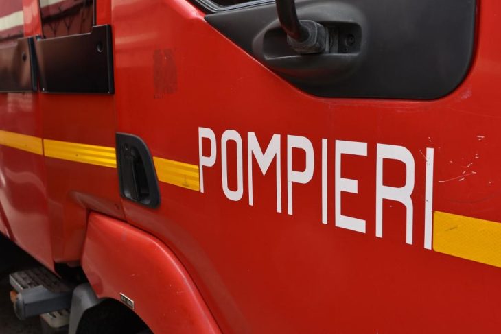 Interventie la Lacul Tei O persoana a fost recuperata din apa in stare de inconstienta