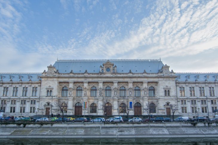 Judecatorii de la Curtea de Apel Bucuresti ameninta cu suspendarea completa a activitatii in instanta din cauza